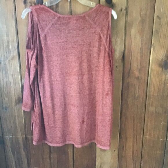 a.n.a Cold Shoulder Blouse Size L Rusty Orange 3/4 Sleeve V Neck - Picture 6 of 7